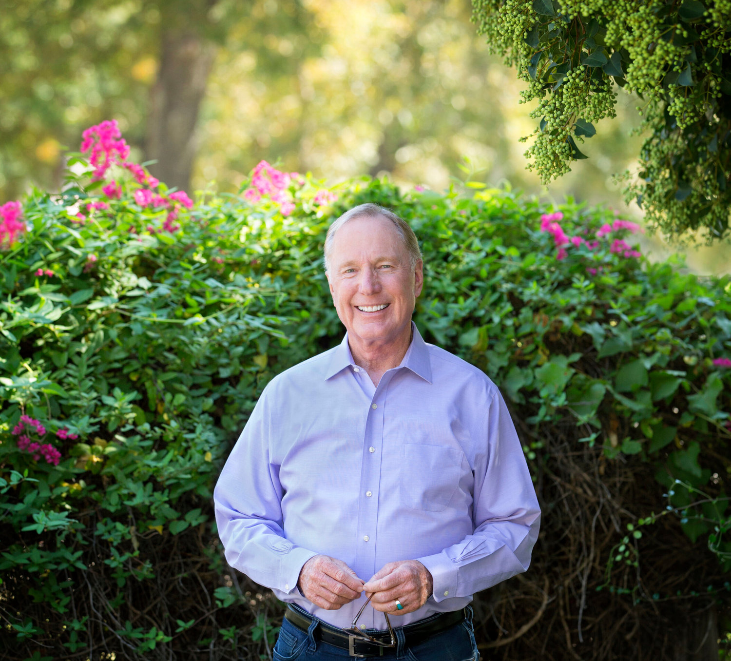 Max Lucado.  This photo is being used for non-commercial purpose and not in connection with selling a good or service.